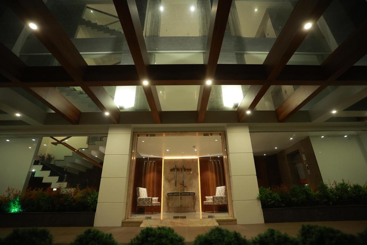 The Gold Hotel Palakkad Zewnętrze zdjęcie