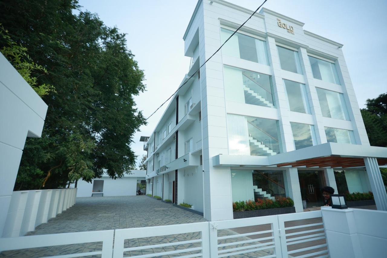 The Gold Hotel Palakkad Zewnętrze zdjęcie