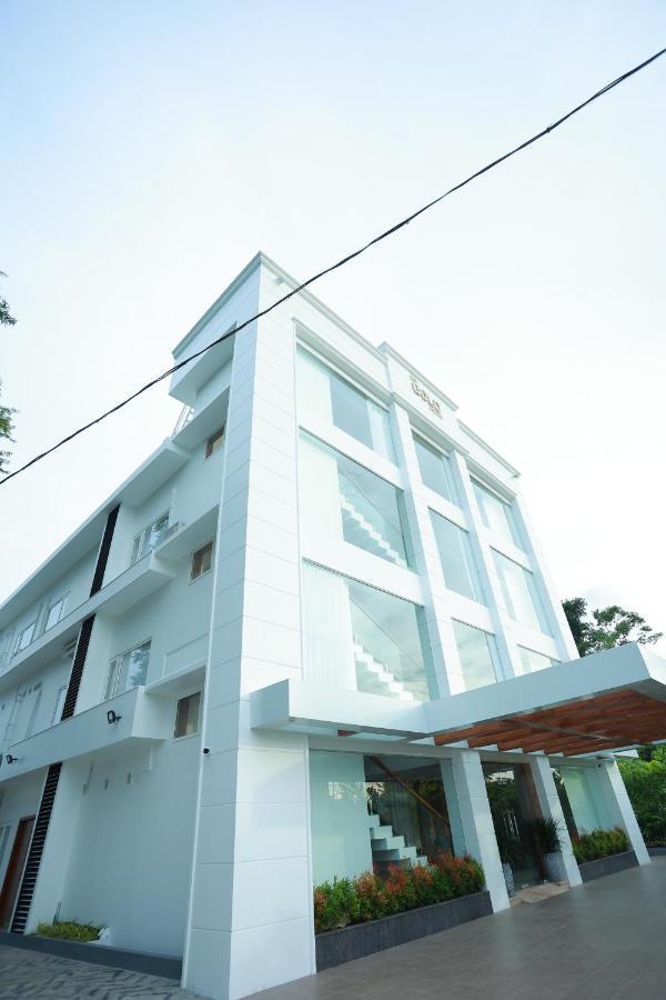 The Gold Hotel Palakkad Zewnętrze zdjęcie